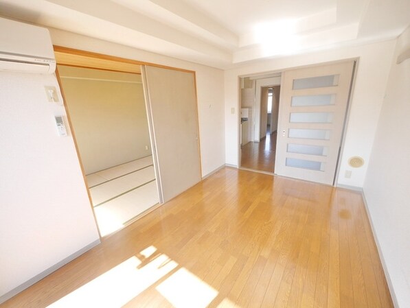 アーヴァンパレス松木の物件内観写真